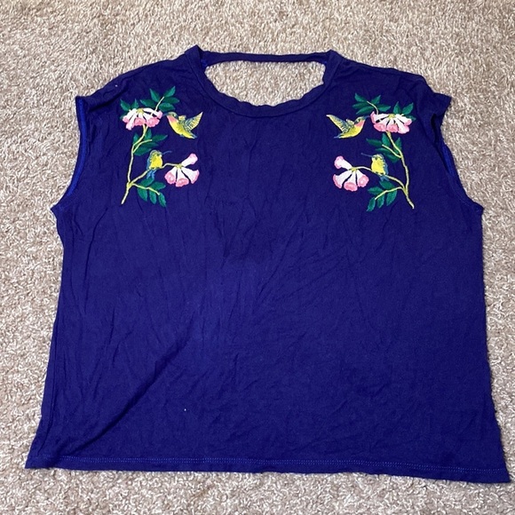 Navy Blue hummingbird Crop Top w/ open back - Picture 5 of 5
